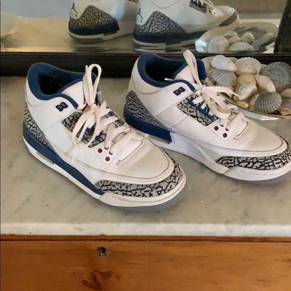 Air Jordan 3, ‘True Blues’ in Boys 6.5Y